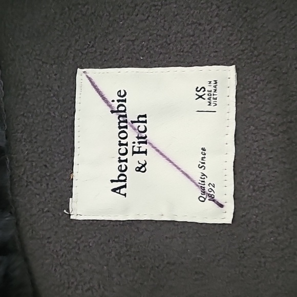 Abercrombie & Fitch Sherpa Pullover size xs - Picture 4 of 7